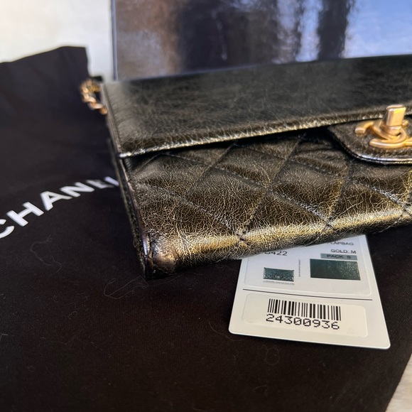 🔥RARE CHANEL METALIC CRACKLED CHAIN CLUTCH,CROSSBODY BAG - Picture 4 of 15